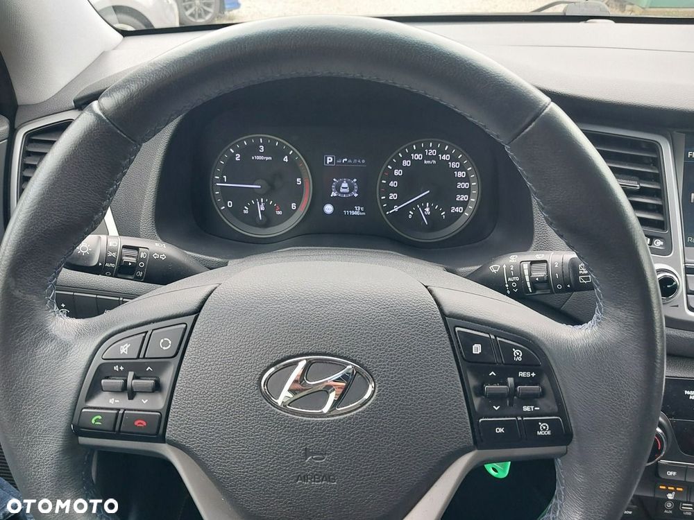 Hyundai Tucson 1.7 CRDI BlueDrive Comfort 2WD DCT - 26