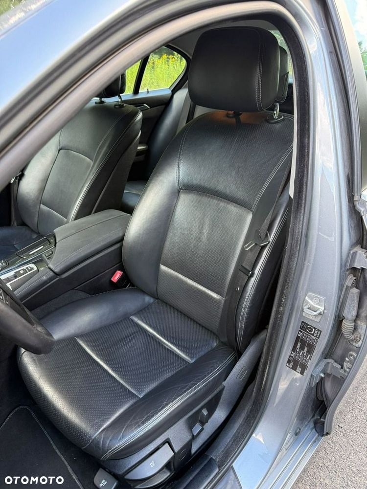 BMW Seria 5 - 33