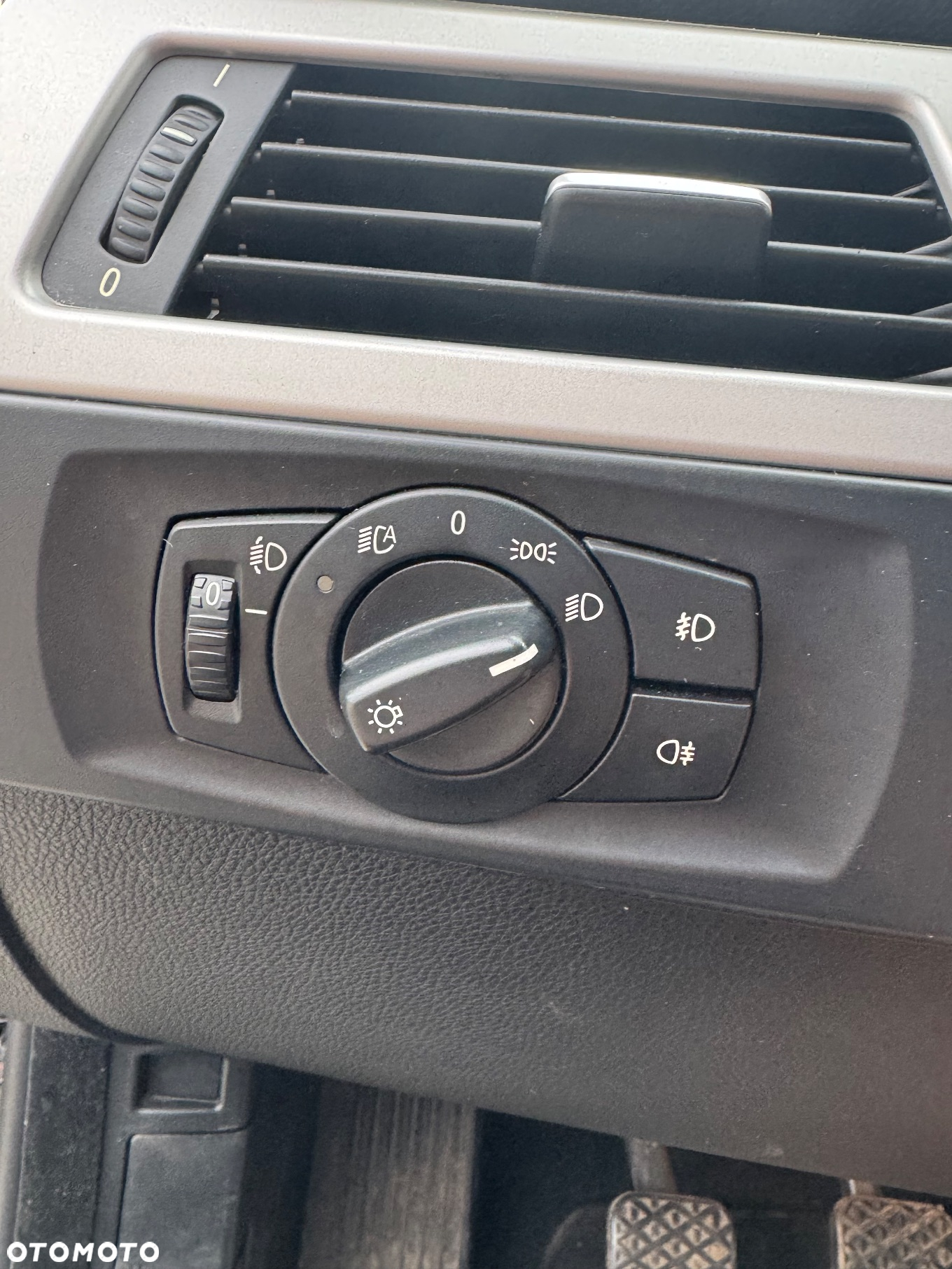 BMW Seria 3 320i - 16