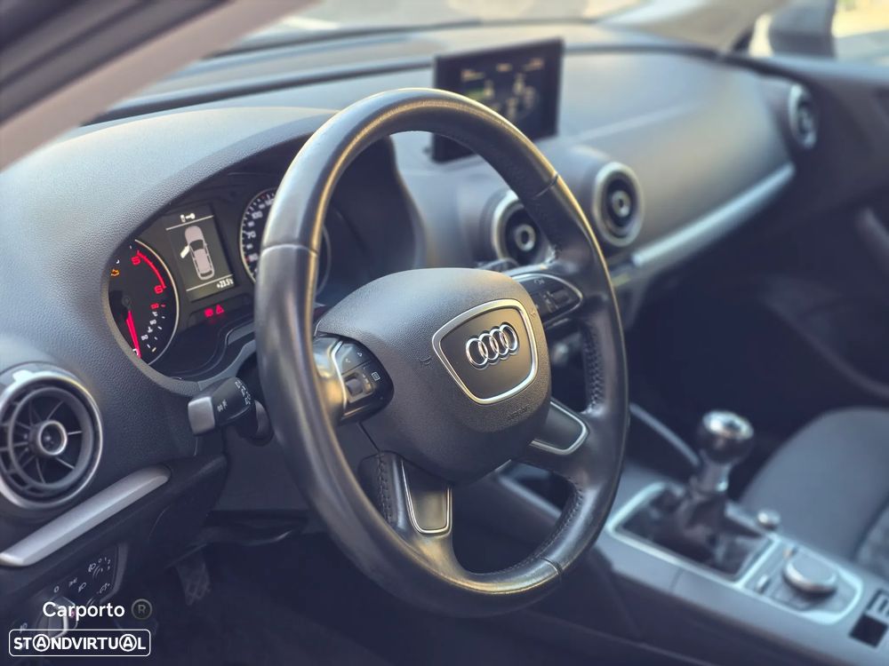 Audi A3 Sportback 2.0 TDI Advance - 9