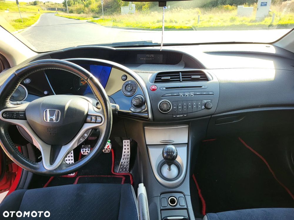 Honda Civic 1.8 Comfort - 9