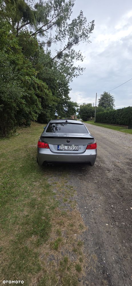 BMW Seria 5 525i - 2