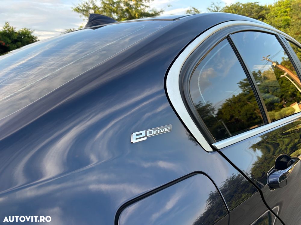 BMW Seria 3 330e iPerformance AT Luxury Line - 15
