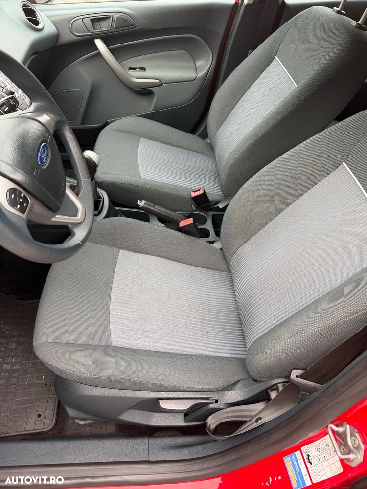 Ford Fiesta - 7