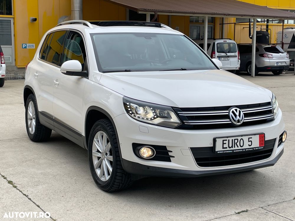 Volkswagen Tiguan - 1
