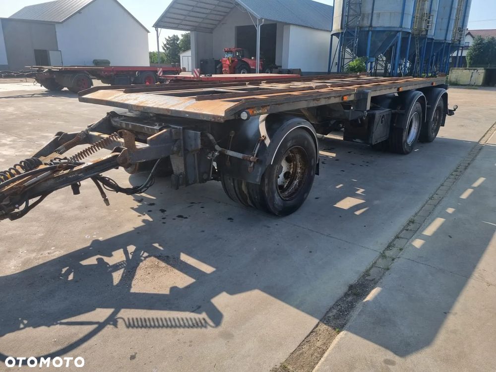 Cmt Przyczepa Hakowiec Wywrotka do Przewozu Kontenerów 6,50 m - 7,00 m - 8