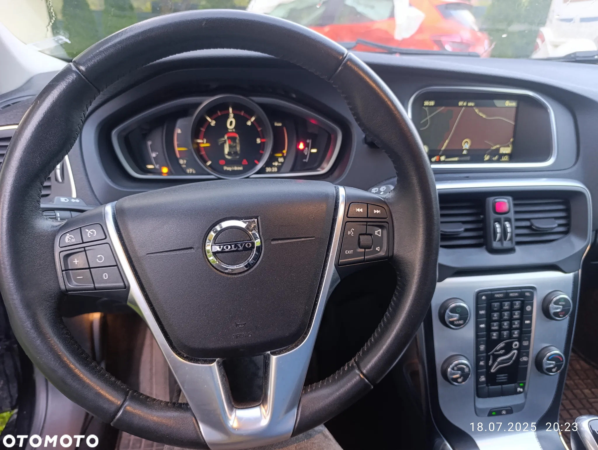 Volvo V40 D2 Drive-E Ocean Race - 14