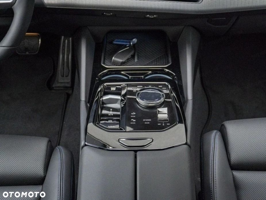 BMW Seria 5 520i mHEV M Sport - 15