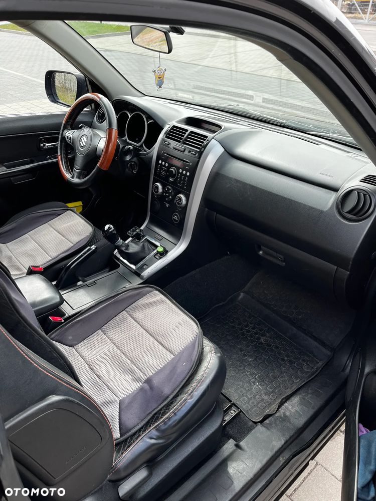 Suzuki Grand Vitara 1.6 - 14