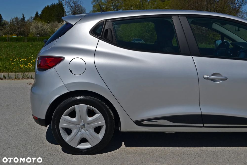 Renault Clio - 8