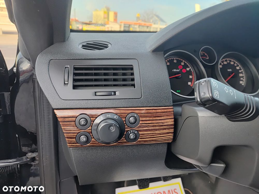 Opel Astra 1.6 Turbo Cosmo - 20