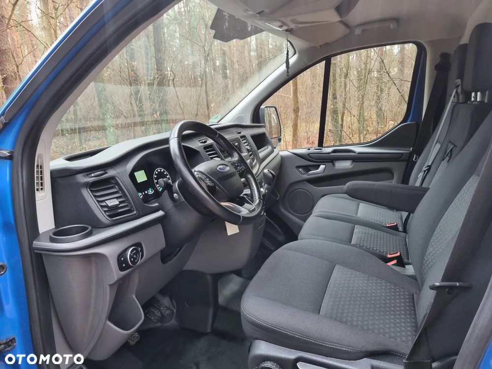 Ford Transit Custom - 11