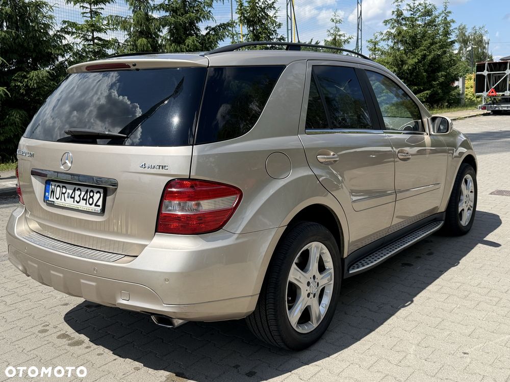 Mercedes-Benz ML - 4