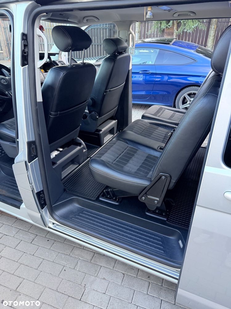 Volkswagen Caravelle - 19