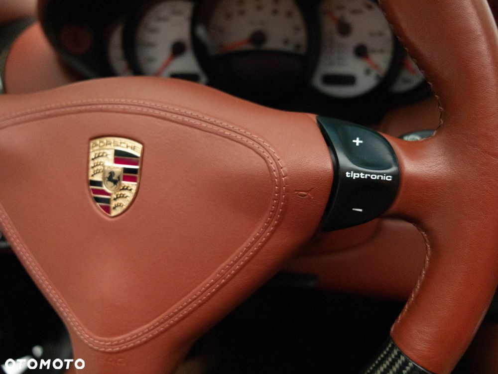 Porsche 911 - 22