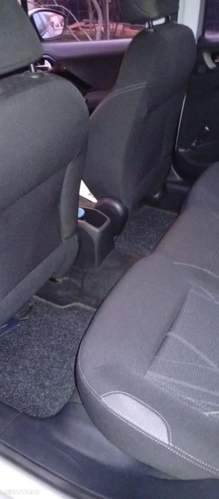 Peugeot 208 PureTech 82 Active - 7