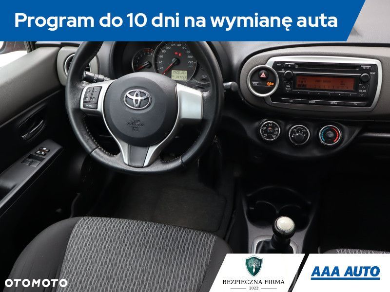 Toyota Yaris - 8