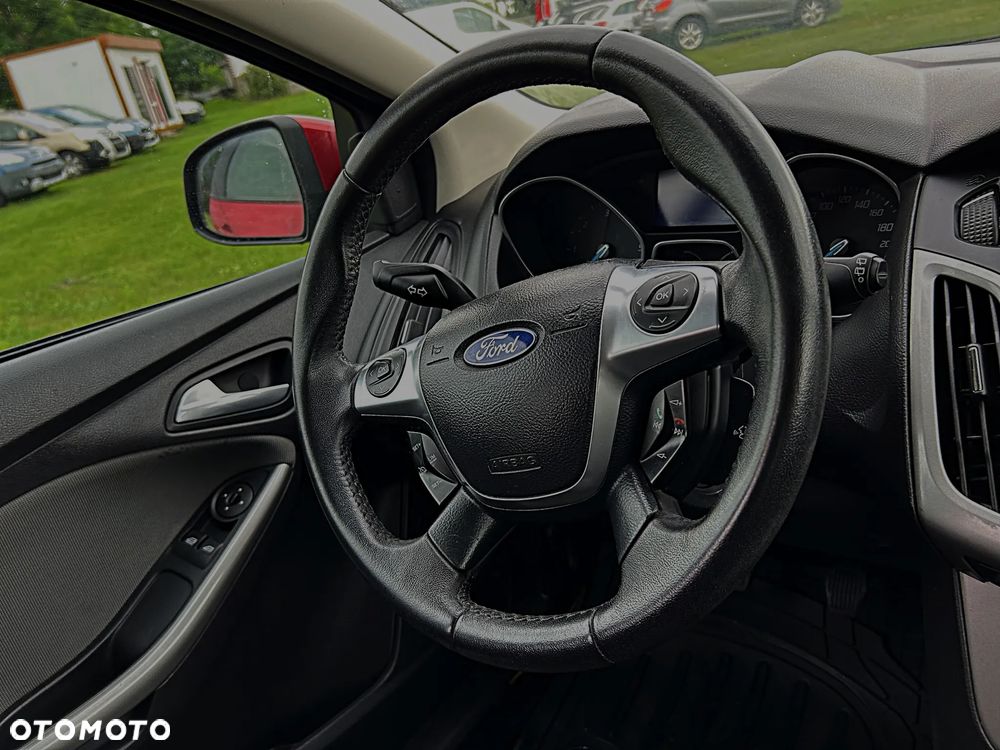 Ford Focus 1.6 TDCi DPF Champions Edition - 13