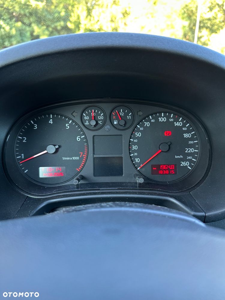 Audi A3 Sportback 1.6 Ambiente - 12