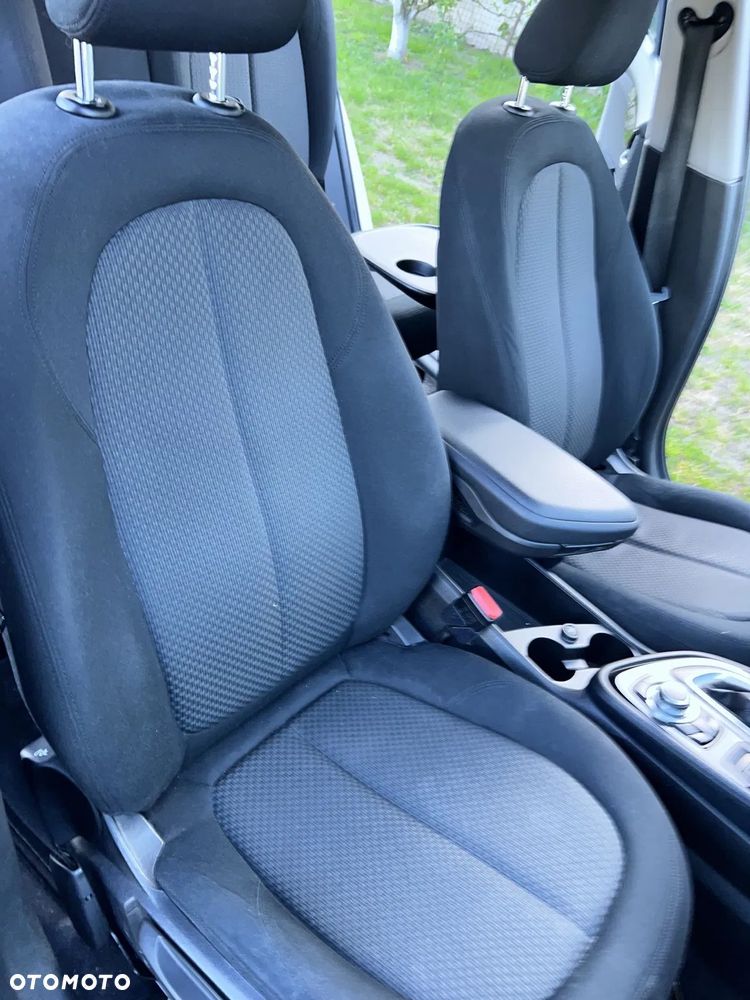BMW Seria 2 218i GT - 12
