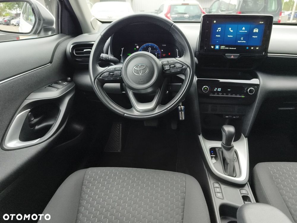 Toyota Yaris Cross - 13