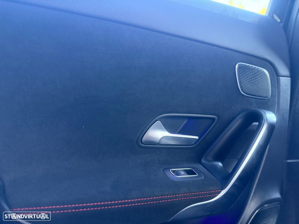 Mercedes-Benz A 45 AMG S 4Matic+ Speedshift DCT 8G - 21