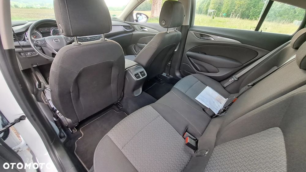 Opel Insignia - 14
