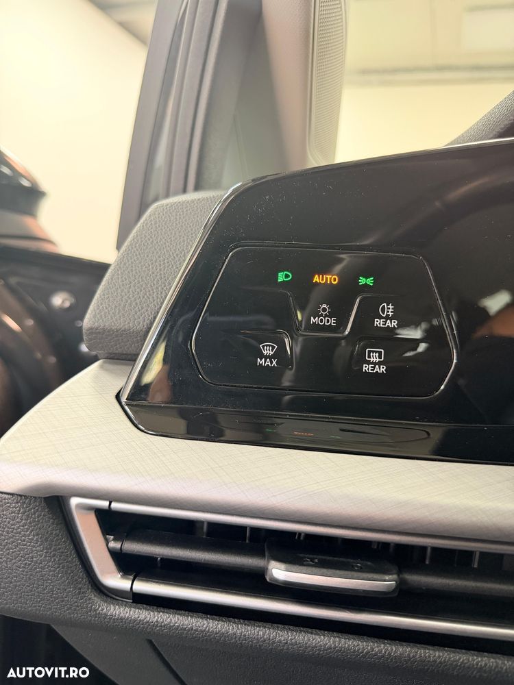 Volkswagen Golf - 13