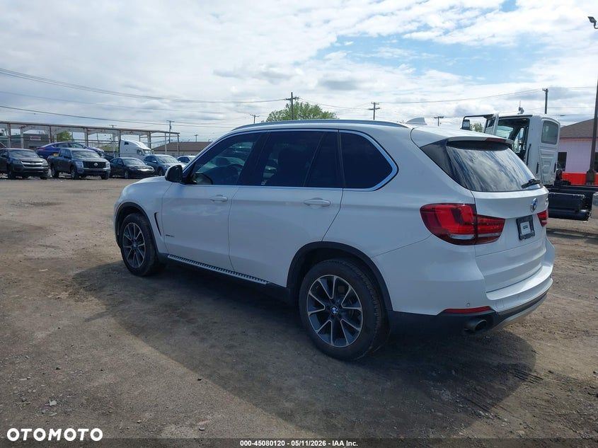 BMW X5 xDrive35i - 7