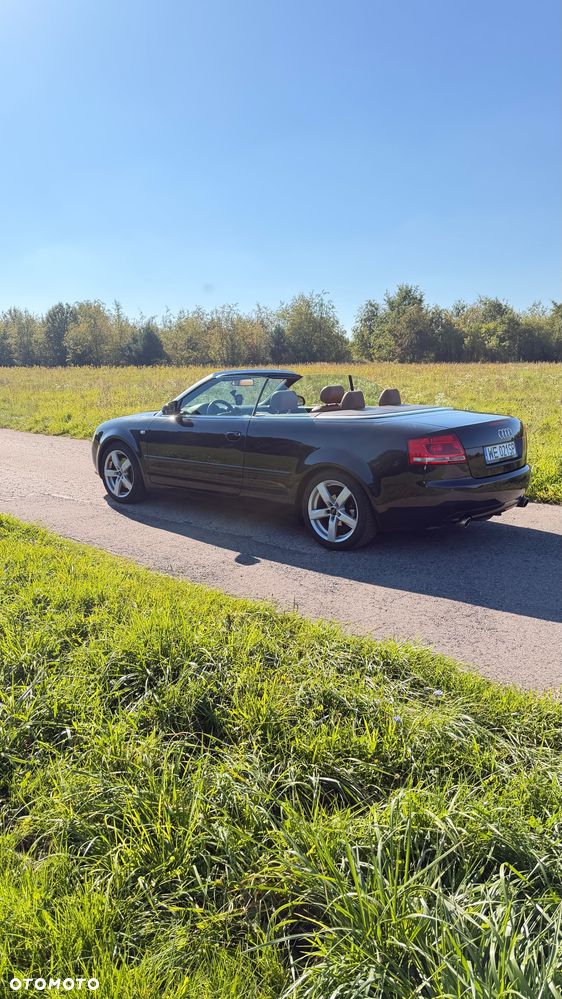 Audi A4 Cabrio 2.4 - 16