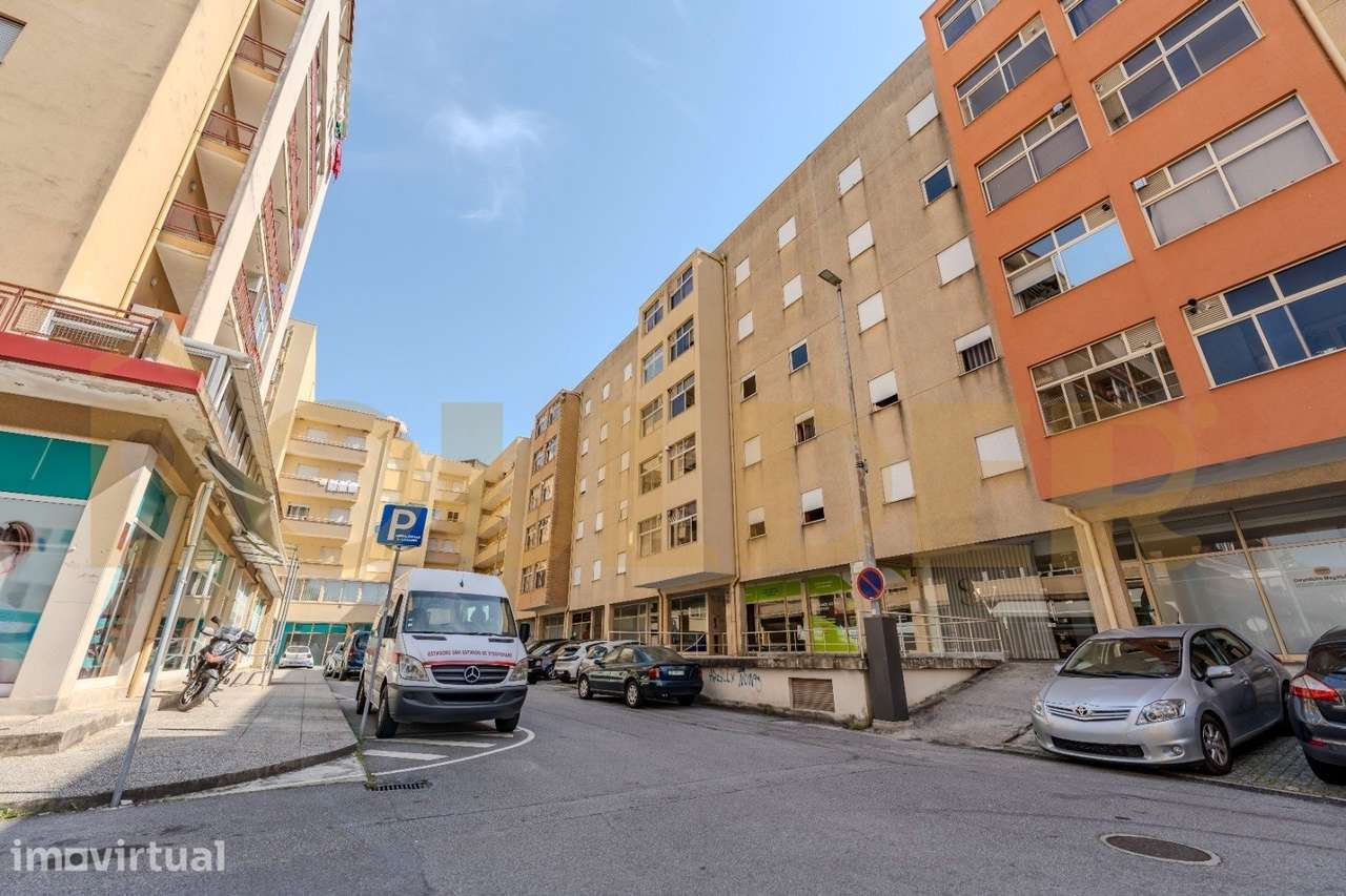 Loja em Póvoa de Lanhoso - Grande imagem: 5/7
