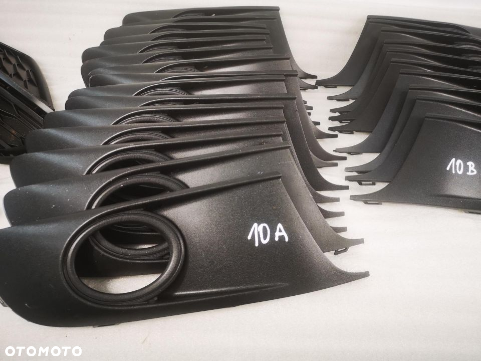 VW TOURAN CADDY  1T0 10- LEWA / PRAWA BOCZNA KRATKA ZDERZAKA PRZEDNIEGO PRZÓD 1T0853666S 1T0853666S / 1T0853665N 1T0853665N NR AUKCJI 5S/10 - 2
