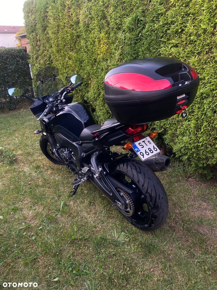 Yamaha FZ8 - 3