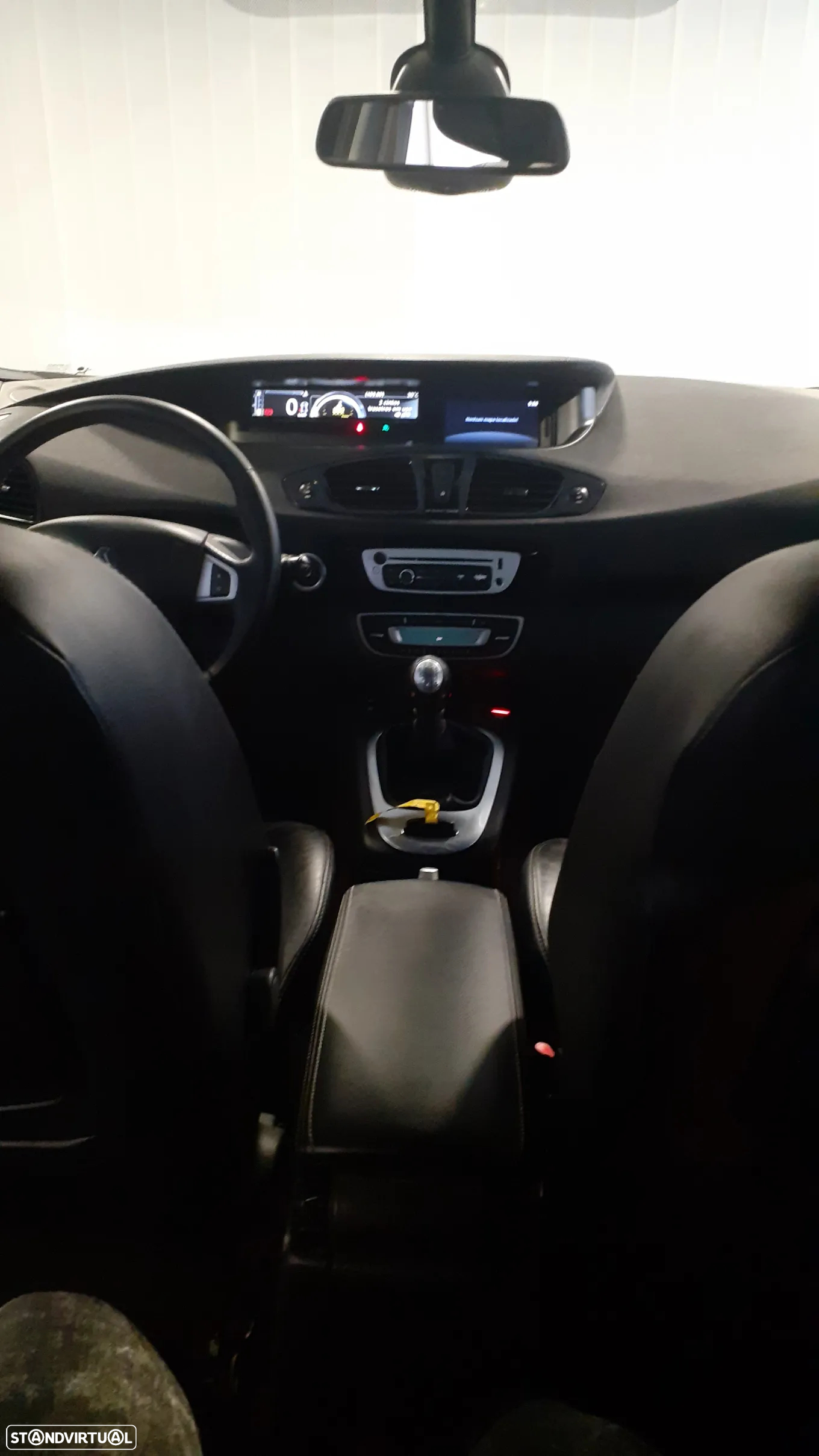 Renault Scénic 1.5 dCi Bose Edtion SS - 16