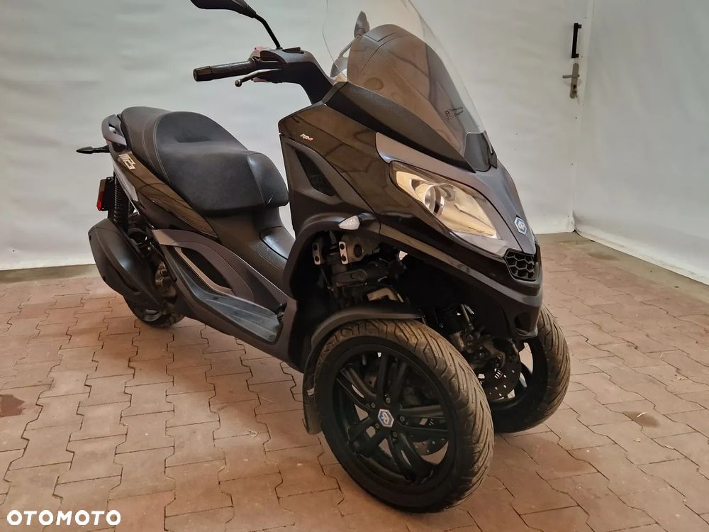 Piaggio MP-3 - 2
