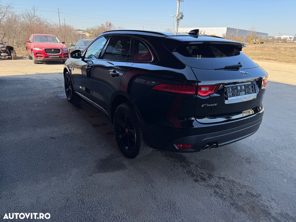Jaguar F-Pace 20d AWD Aut. R-Sport - 13