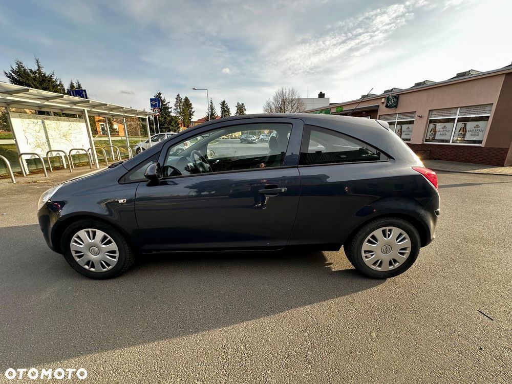 Opel Corsa 1.2 16V Essentia - 8
