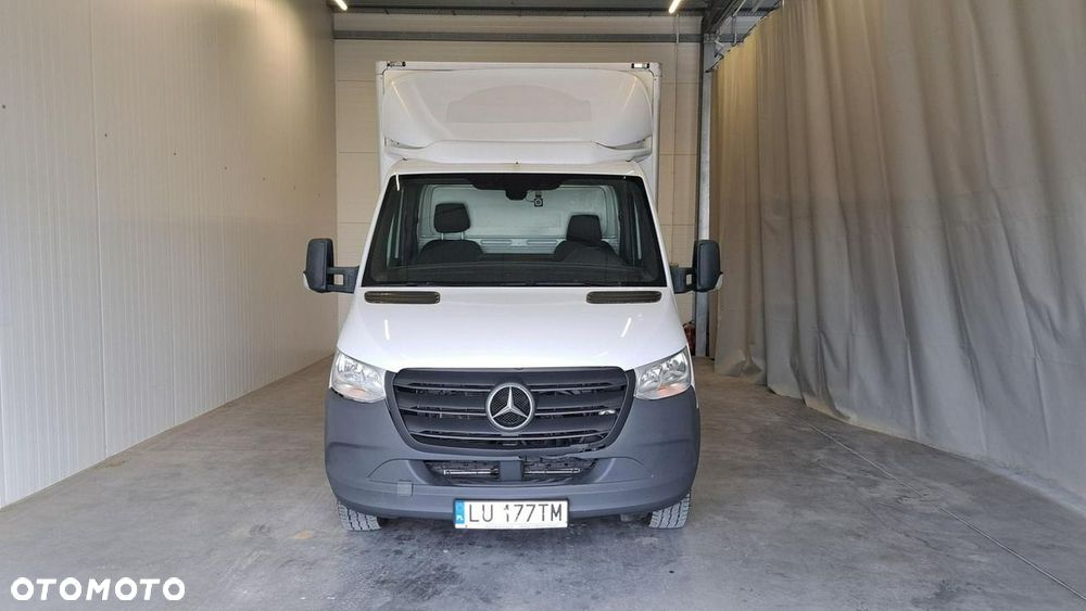 Mercedes-Benz Sprinter - 2