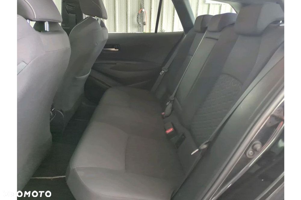 Toyota Corolla - 7
