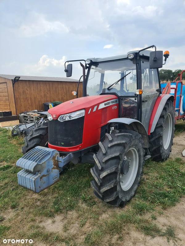 Massey Ferguson 4709