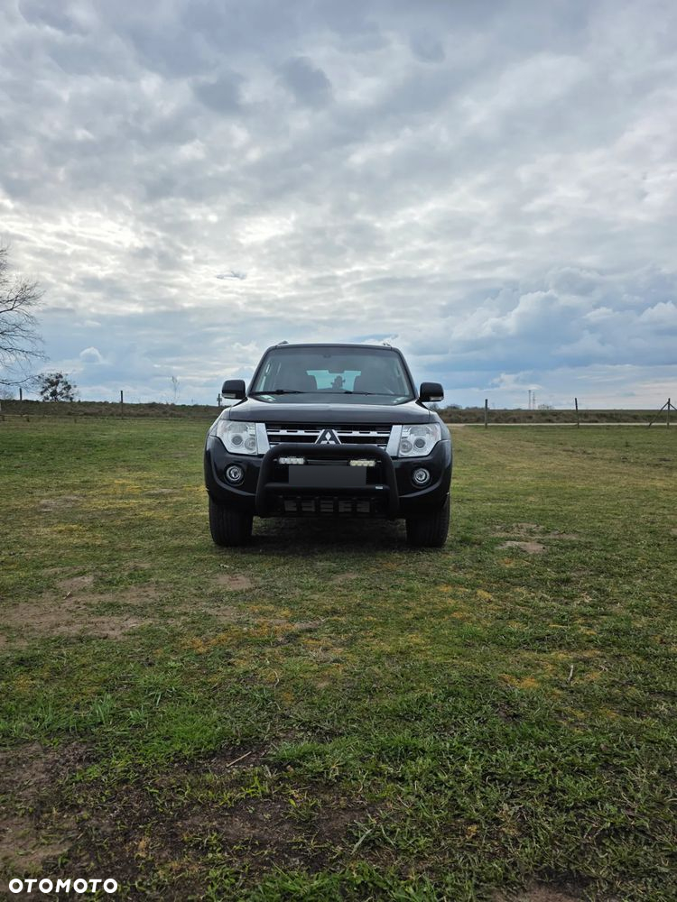 Mitsubishi Pajero - 4