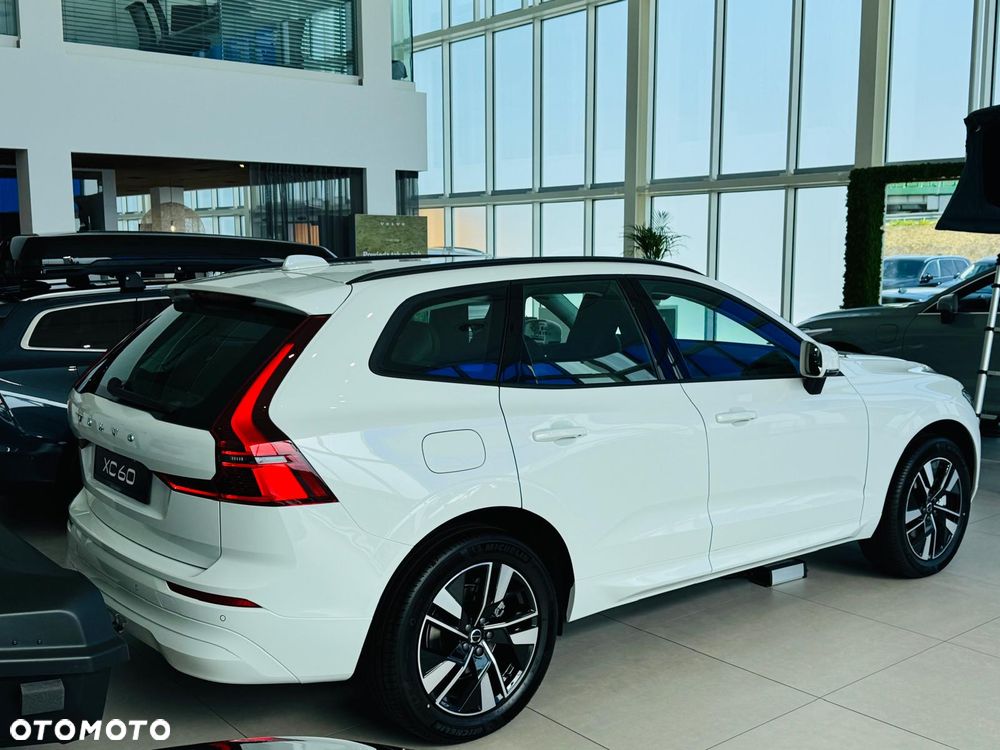 Volvo XC 60 B5 B AWD Core - 2