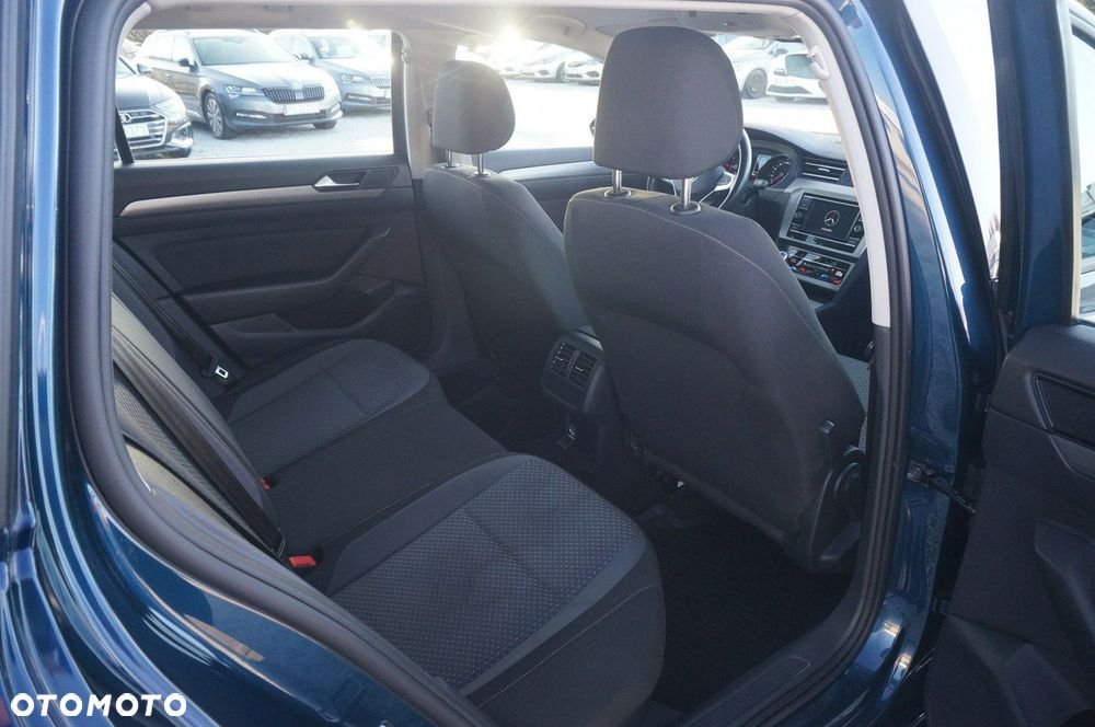 Volkswagen Passat Variant 2.0 TDI EVO Essence - 31