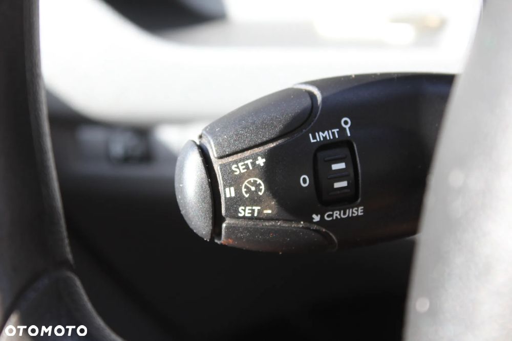 Opel Vivaro - 19