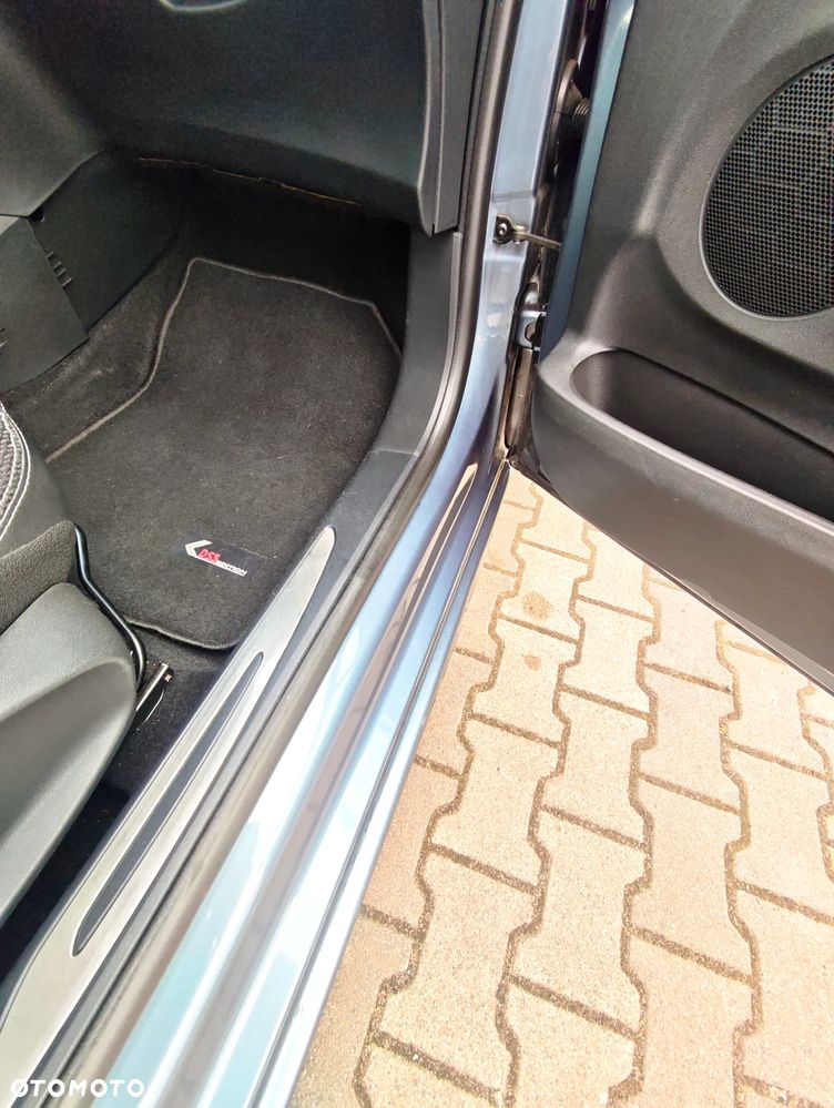 Citroën DS3 HDi 90 FAP SoChic - 8