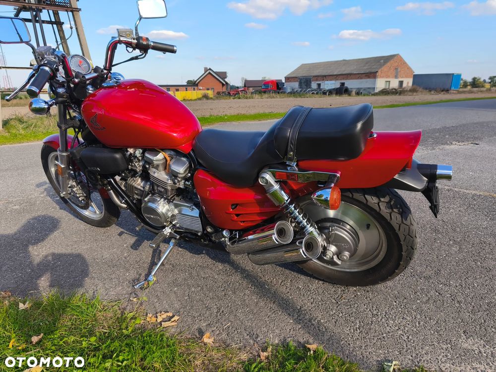 Honda VF - 9