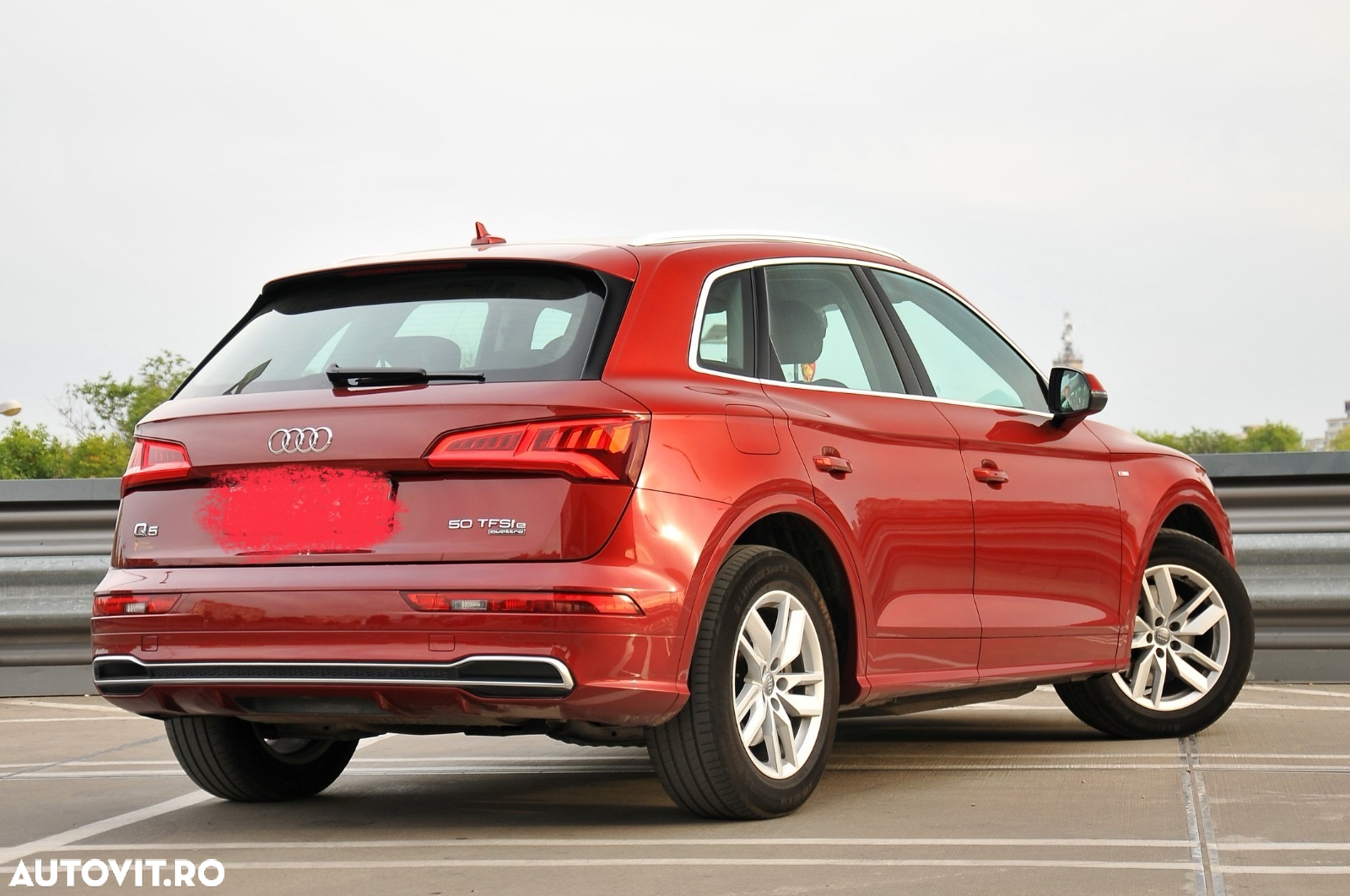 Audi Q5 50 TFSI e quattro S tronic sport - 4