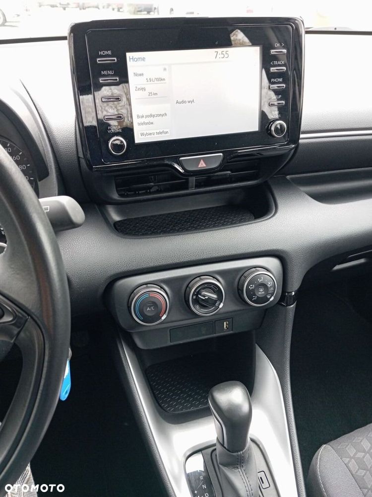 Toyota Yaris 1.5 Comfort CVT - 18