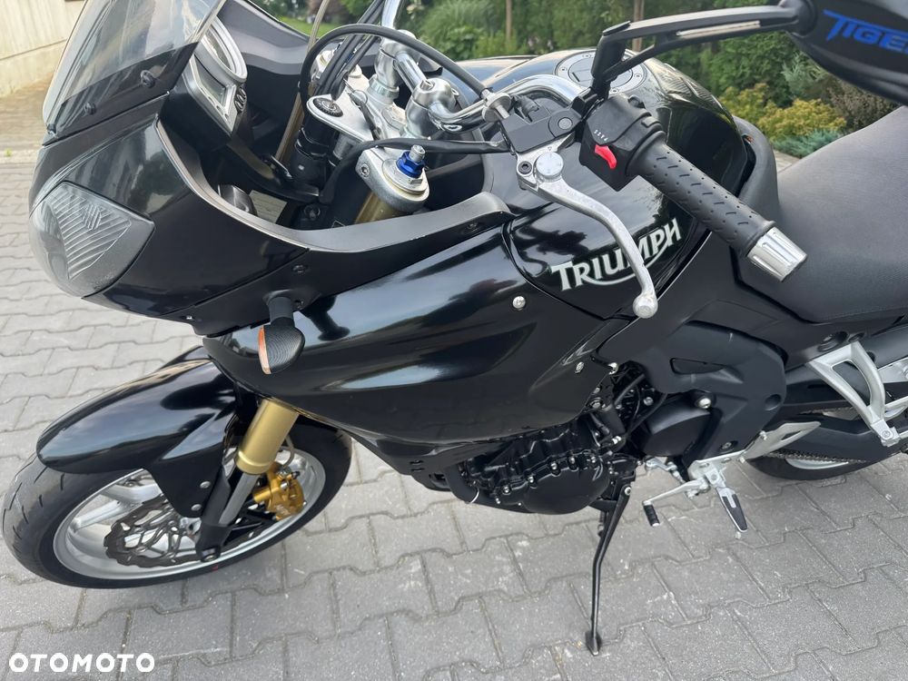 Triumph Tiger - 22