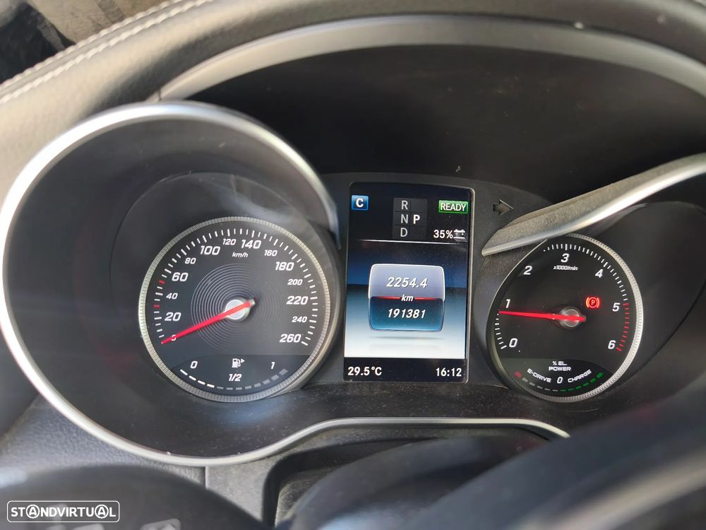 Mercedes-Benz C 300 - 12